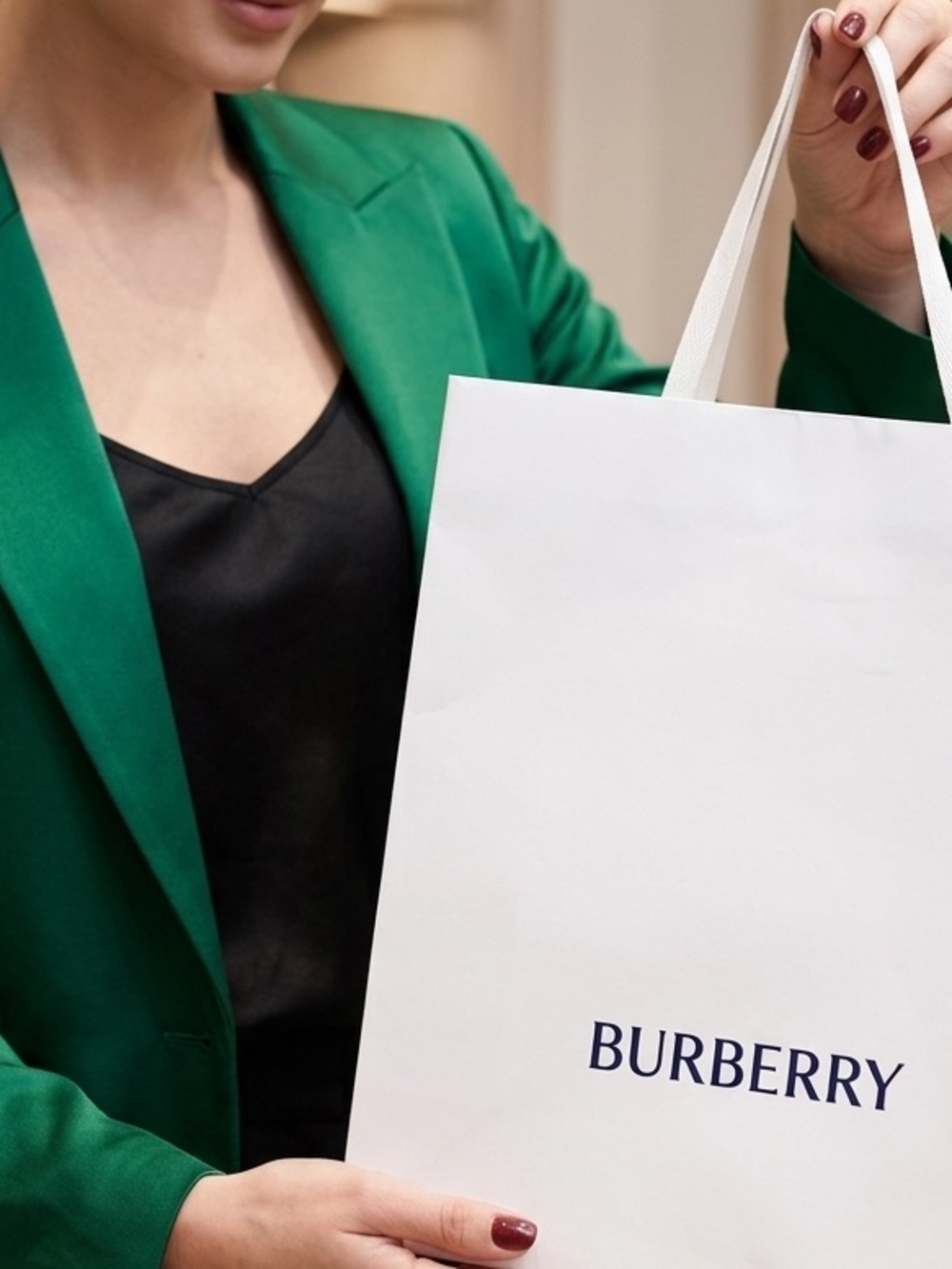 Burberry Classic White Gift Bag